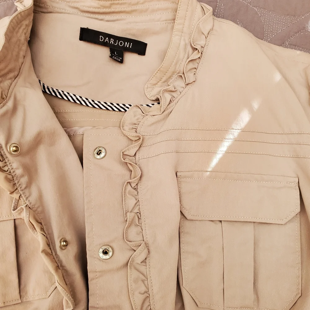 Darjoni Ruffled Utility Jacket - Picture 3 of 5